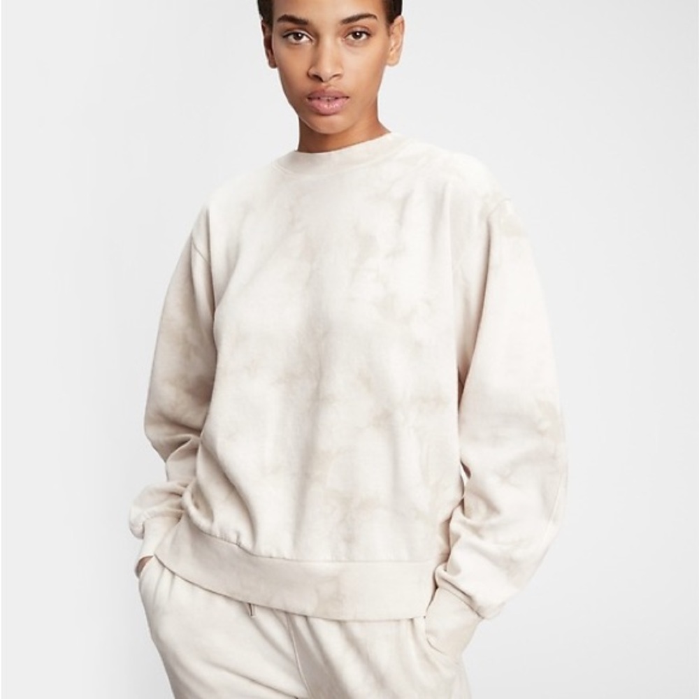 GAP Cream Tie-Dye Sweatshirt & Sweatpants